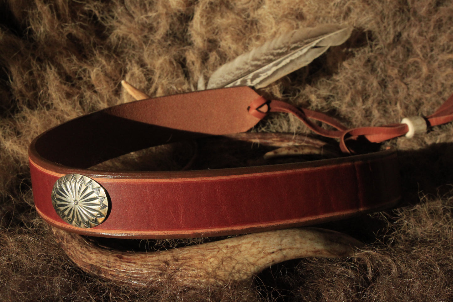 Big Horn - Leather Hat Band with Vintage Native American Button