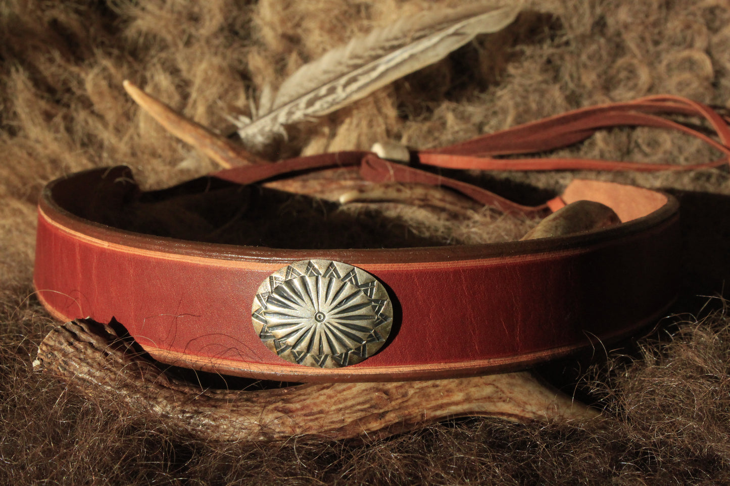 Big Horn - Leather Hat Band with Vintage Native American Button