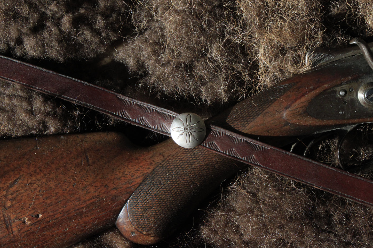 Fruita - Leather Hat Band with Vintage Native American Button