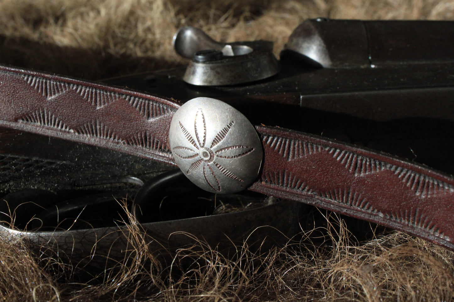 Fruita - Leather Hat Band with Vintage Native American Button