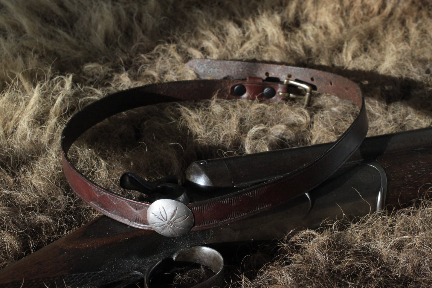 Fruita - Leather Hat Band with Vintage Native American Button