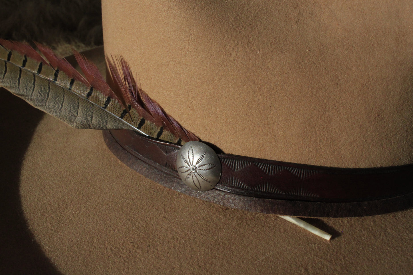 Fruita - Leather Hat Band with Vintage Native American Button