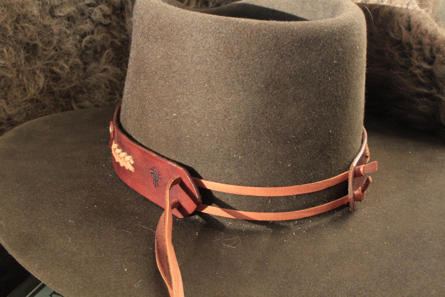 Kayenta - Leather Hat Band with Vintage Native American Buttons