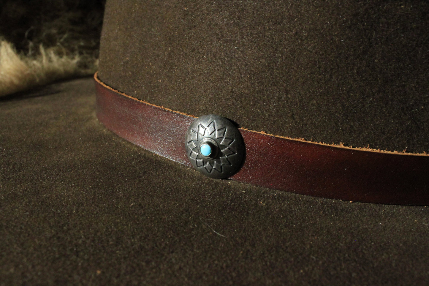Three Forks - Leather Hat Band with Vintage Native American Button