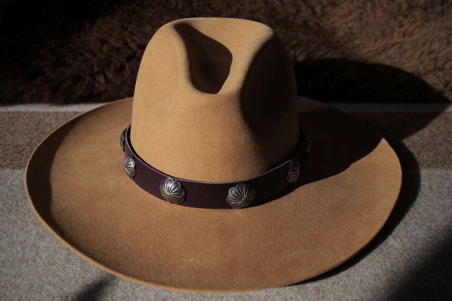 Bear Paw - Leather Hat Band with Vintage Native American Buttons