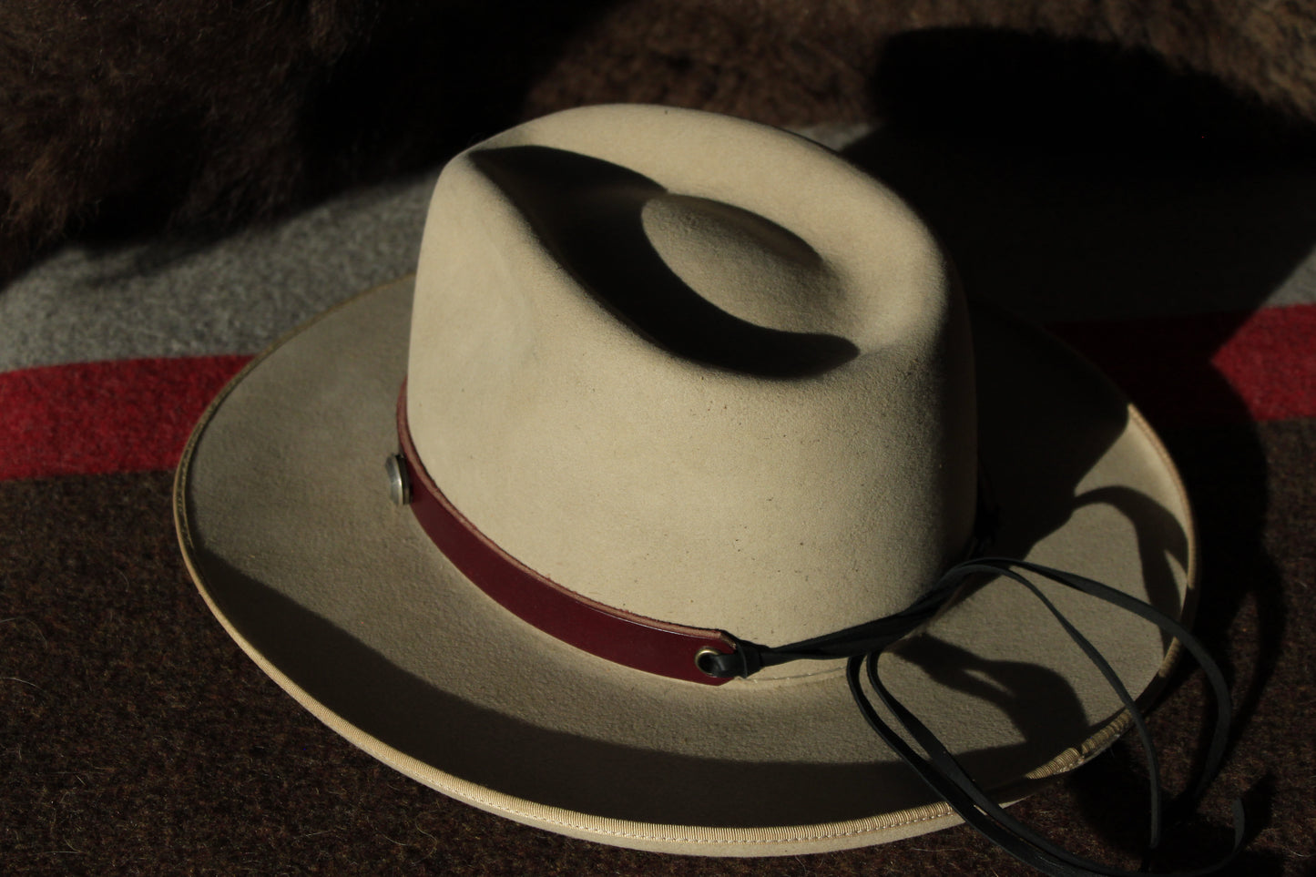 Wild Mustang - Leather Hat Band with Vintage Native American Button Covers