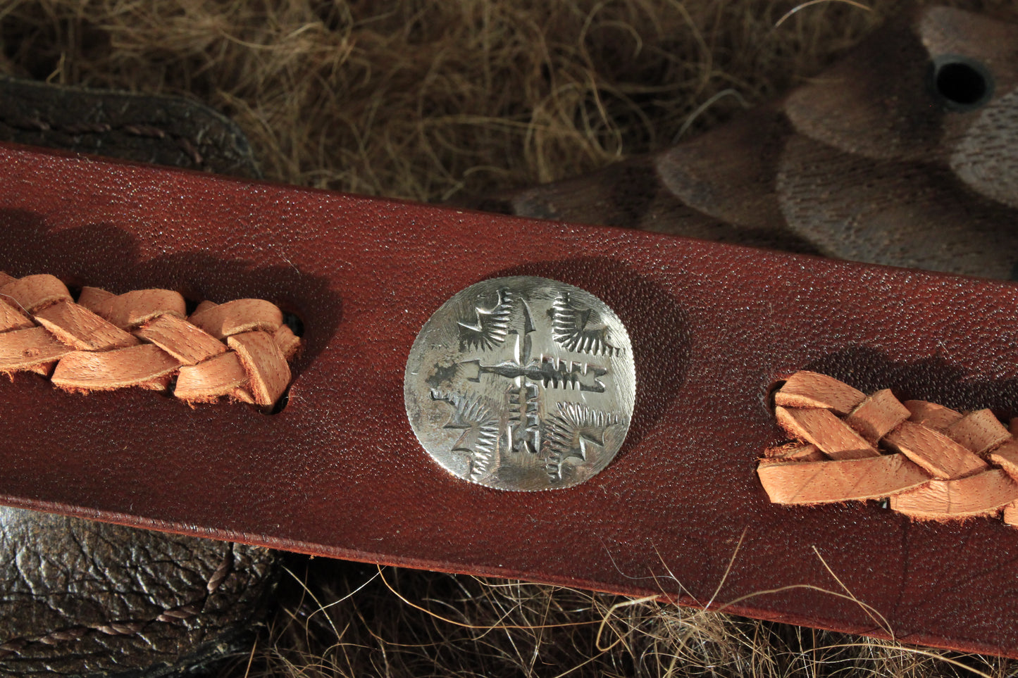 Kayenta - Leather Hat Band with Vintage Native American Buttons